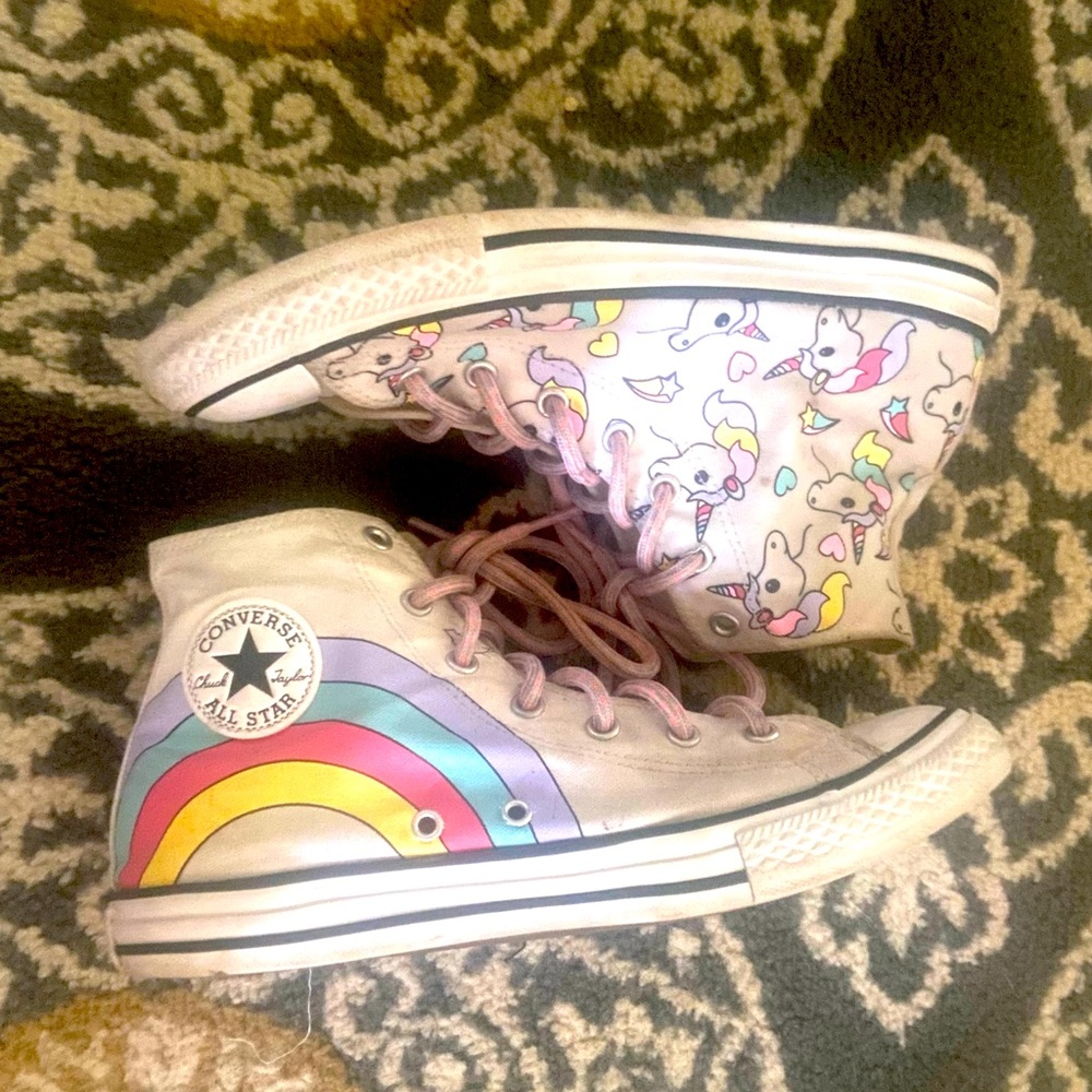 size six kids(size 8 women’s) rainbow unicorn converse